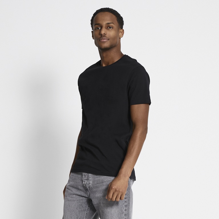 T-shirt U-neck "Casper"